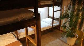 Гостиница Moy Hostel Сочи Кровать в общем 6-местном номере для мужчин и женщин-5