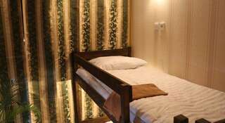 Гостиница Moy Hostel Сочи Кровать в общем 6-местном номере для мужчин и женщин-4